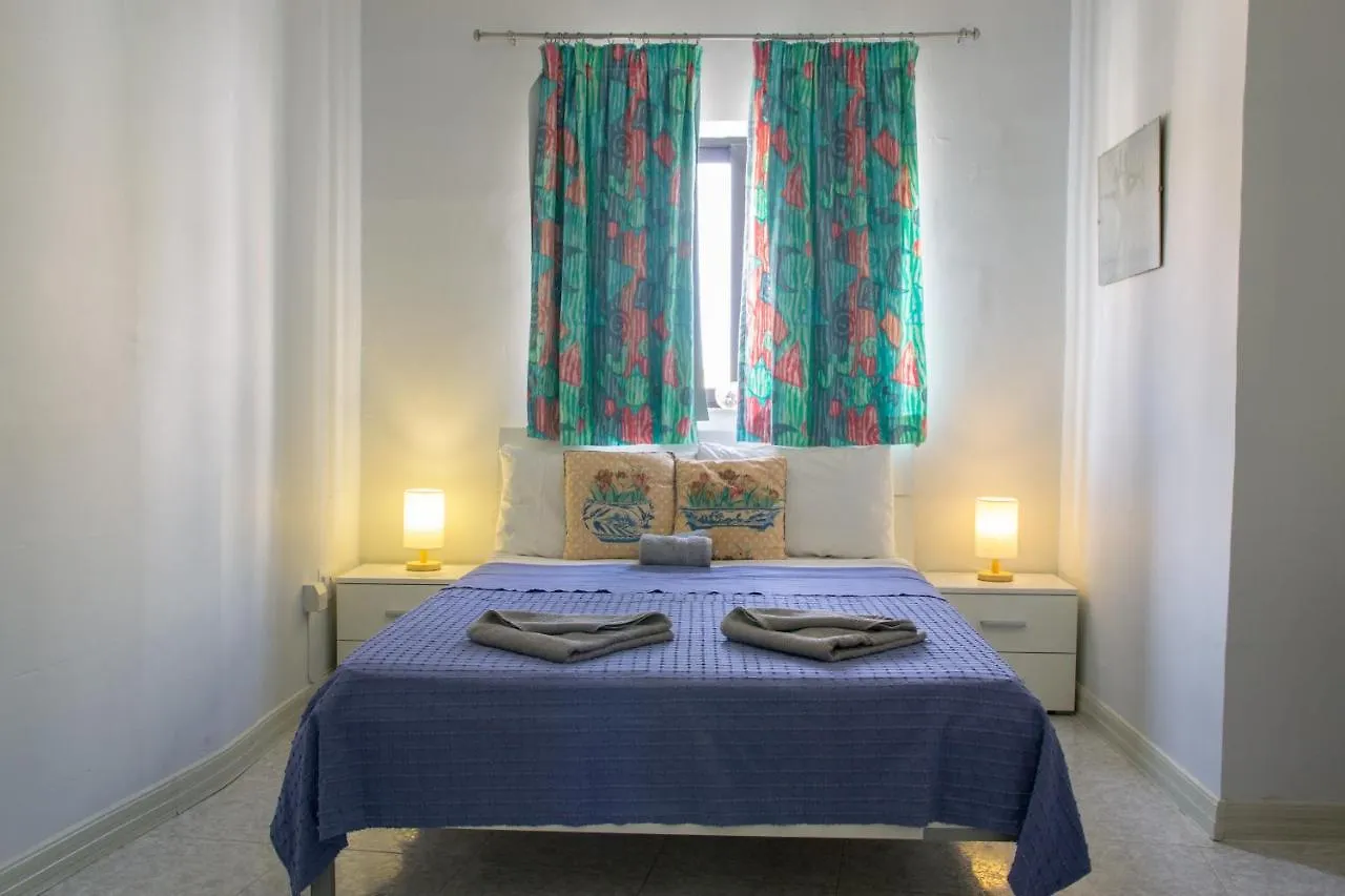 First Floor Corner Apartment Close To The Promenade Tban1-1 マルサスカーラ
